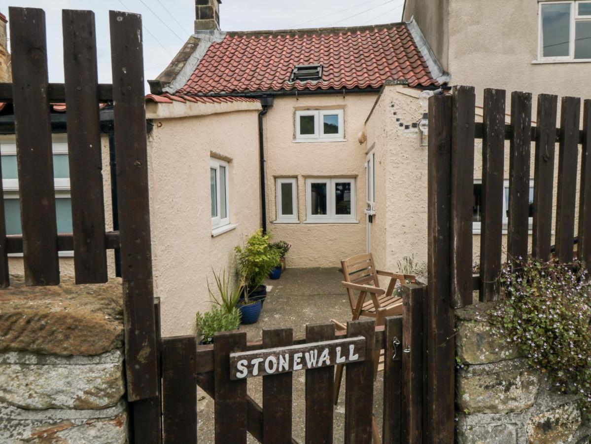 Stonewall Whitby Exteriör bild